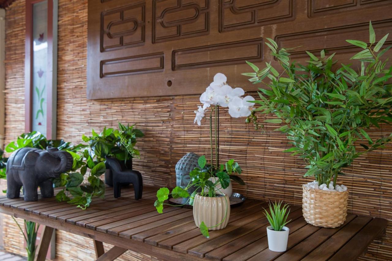 Quiet Private Studio In Strathfield With Kitchenette And Private Bathroom 3Min To Station Sleeps 6 Сидни Екстериор снимка